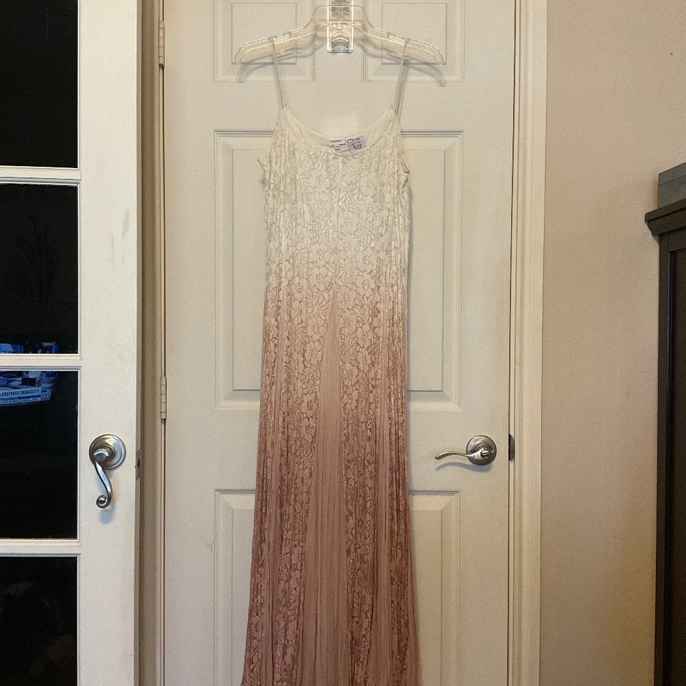 Gorgeous maxi dress